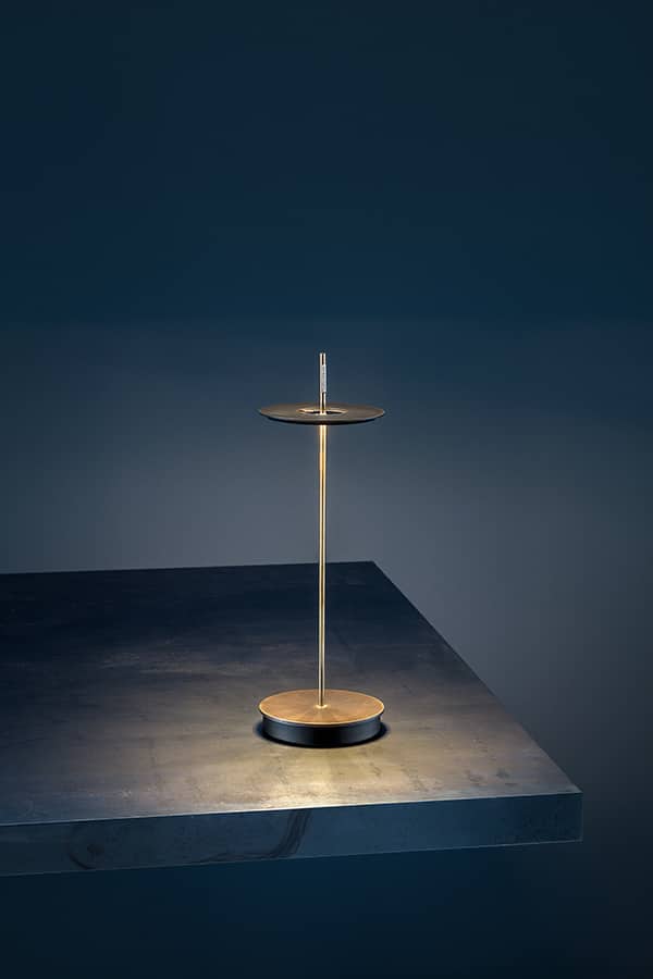Lampe de table Giulietta BE, modèle T, 2019. Photo Nava Rapacchietta. ©Catellani & Smith