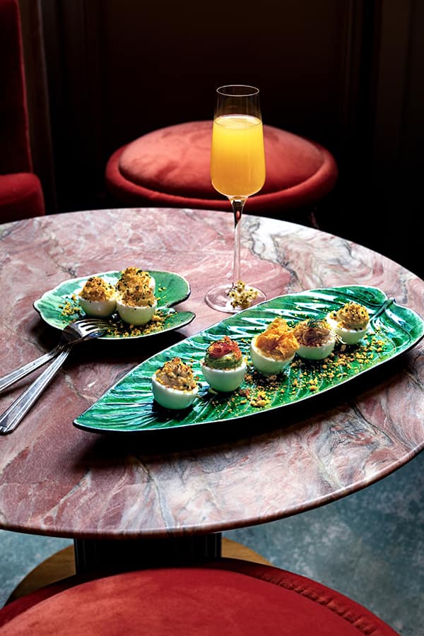 Oeufs Mimosa – Tarama – Saumon raifort – Anchoïade – Homard cocktail – Poutargue – Caviar. Chef Jean-François Piège – Restaurant Mimosa. Hôtel de la Marine. ©Benedetta Chiala